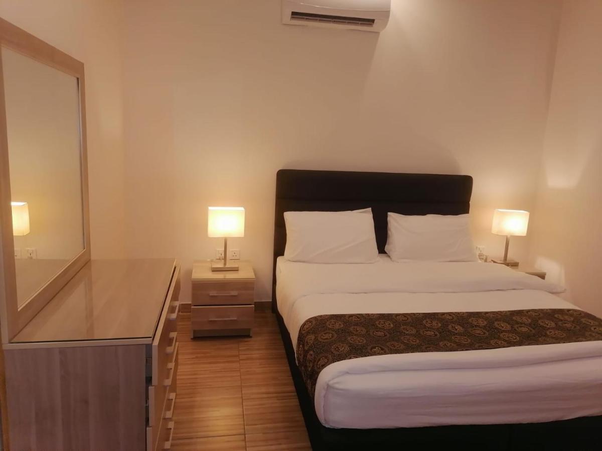 Al-Ahlam Hotel Apartments アカバ エクステリア 写真
